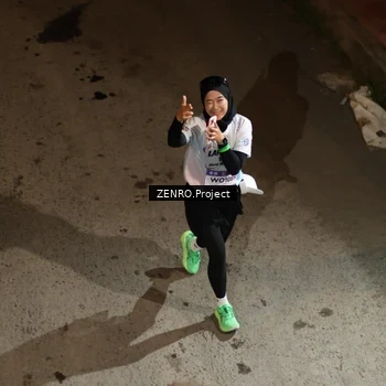 Runner Photo 7688376