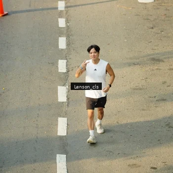Runner Photo 7688393