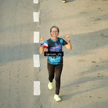 Runner Photo 7688430