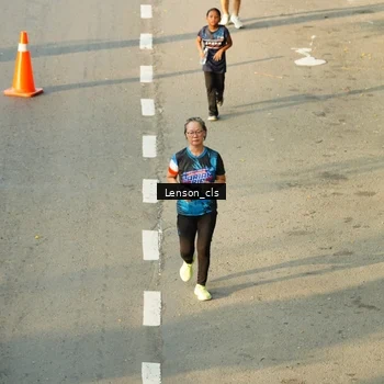 Runner Photo 7688431