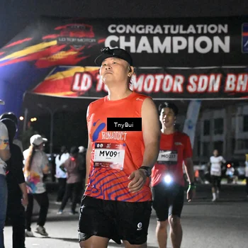 Runner Photo 7688449