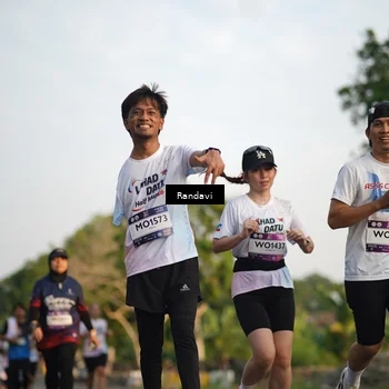 Runner Photo 7688463