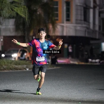 Runner Photo 7688465