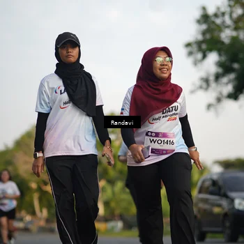 Runner Photo 7688467