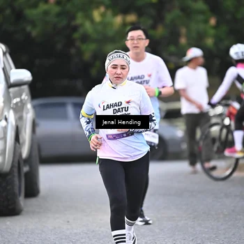 Runner Photo 7688468