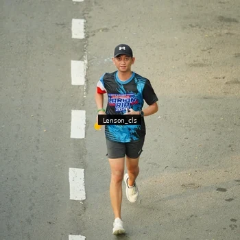 Runner Photo 7688472