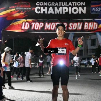 Runner Photo 7688473