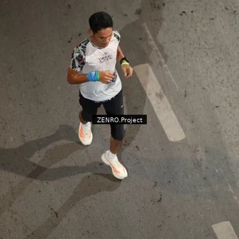 Runner Photo 7688487