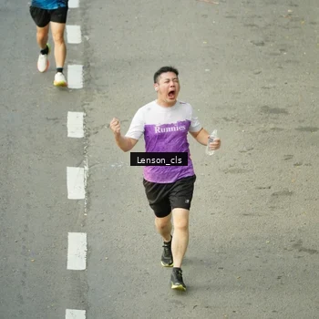 Runner Photo 7688536
