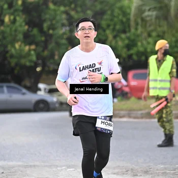 Runner Photo 7688541