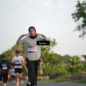 Runner Photo 7688614