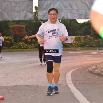Runner Photo 7688639