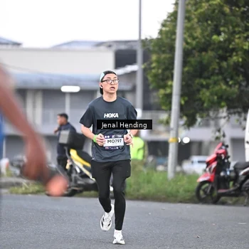 Runner Photo 7688656