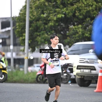 Runner Photo 7688659