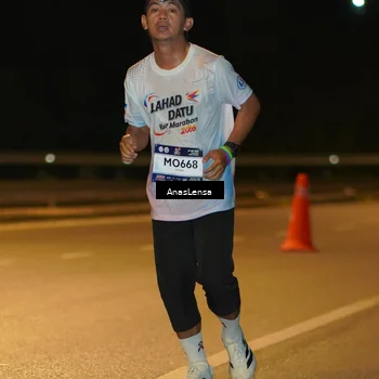Runner Photo 7688677