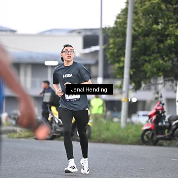 Runner Photo 7688699