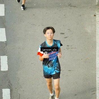 Runner Photo 7688715