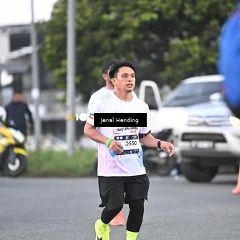 Runner Photo 7688736