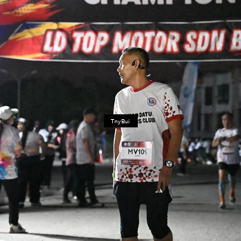 Runner Photo 7688740