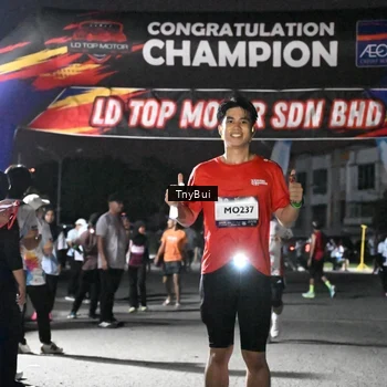 Runner Photo 7688743