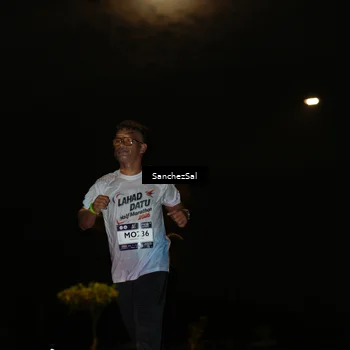 Runner Photo 7688753