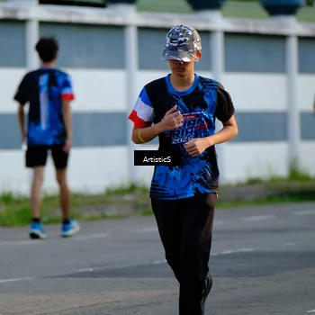 Runner Photo 7688770