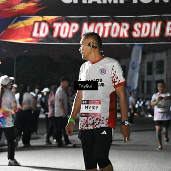 Runner Photo 7688797