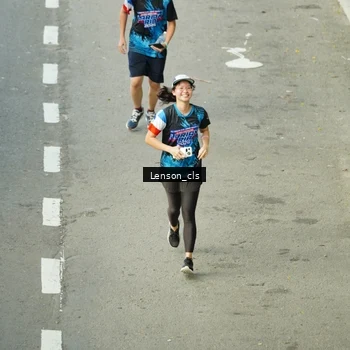 Runner Photo 7688811