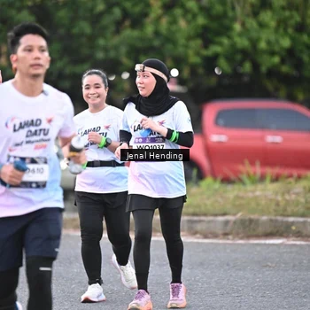 Runner Photo 7688826