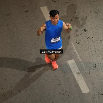 Runner Photo 7688832