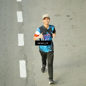 Runner Photo 7688838