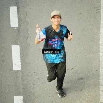 Runner Photo 7688840