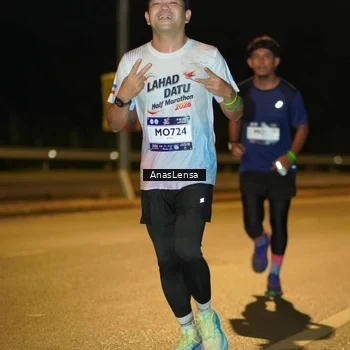 Runner Photo 7688860