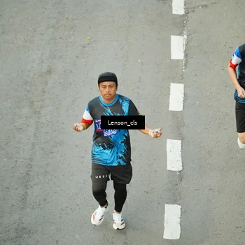 Runner Photo 7688863