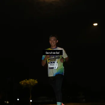 Runner Photo 7688879