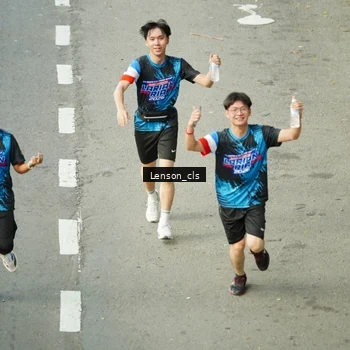 Runner Photo 7688886