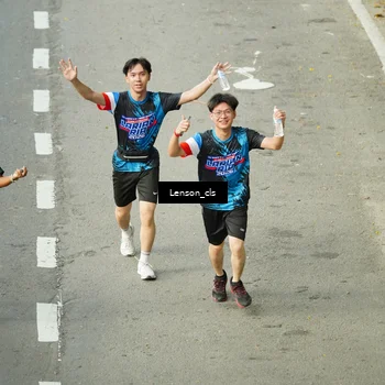 Runner Photo 7688892