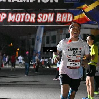 Runner Photo 7688916
