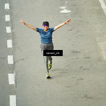 Runner Photo 7688924