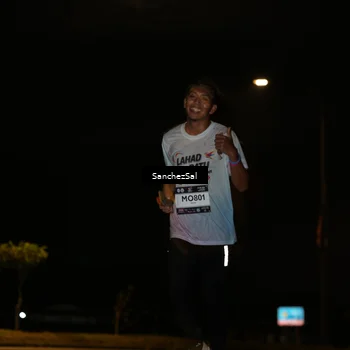 Runner Photo 7688930