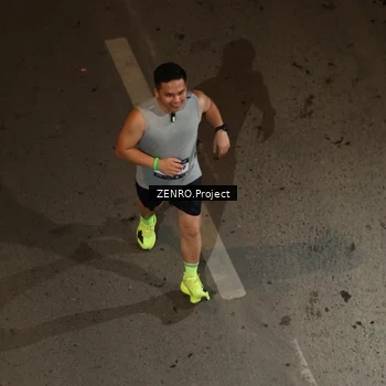 Runner Photo 7688934