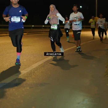 Runner Photo 7688937