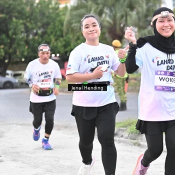 Runner Photo 7688938