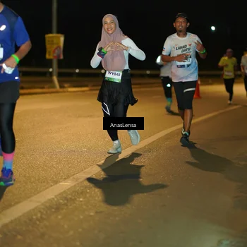 Runner Photo 7688943