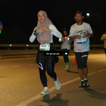 Runner Photo 7688946