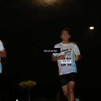 Runner Photo 7688949