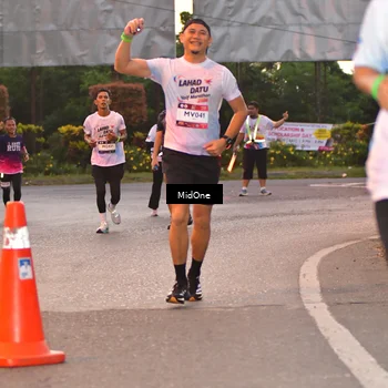 Runner Photo 7689010