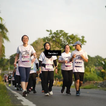Runner Photo 7689025