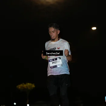 Runner Photo 7689030
