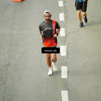 Runner Photo 7689031